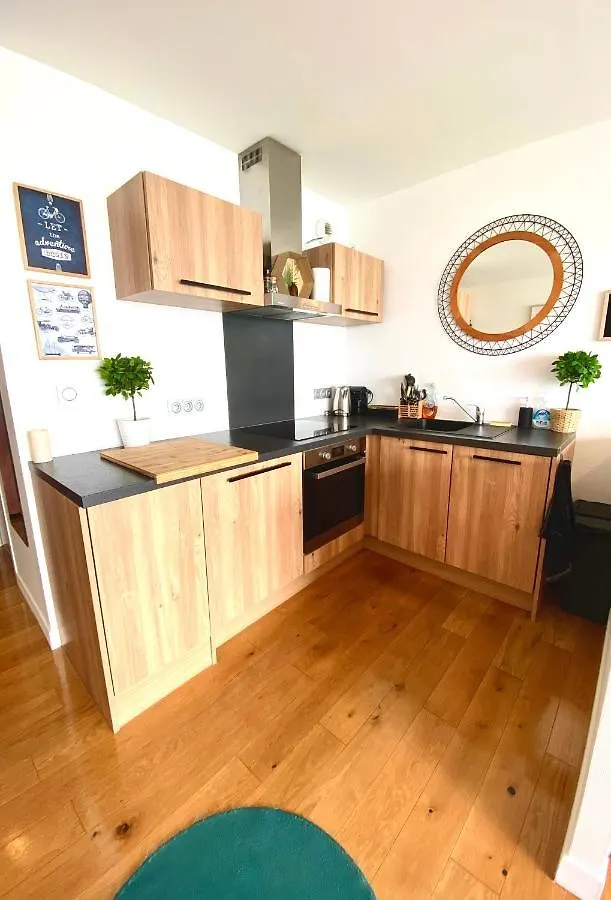 - L'Iroizh - Concarneau - Vue Mer Panoramique - Studio Standing Plage Des Sables Blancs - Parking - Draps & Serviettes Inclus - Near Thalassotherapy - Wifi - 0*,